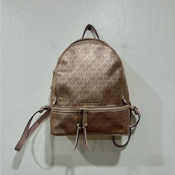 Michael Kors Rhea Medium Metallic Rose Gold Signature Logo Backpack - Picture 2 of 5